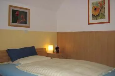 פנסיון Gasthaus Laubacher Wald