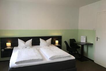 فندق Augsburg Goldener Falke