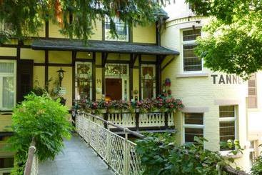 هتل Tanneck