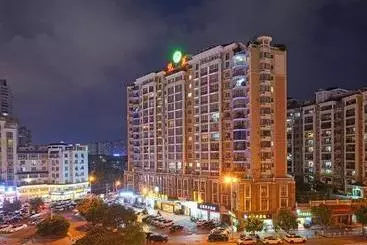 Отель Yuelai Hotspring