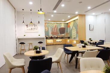 Hanting Hotel Beijing Wukesong Sports Center