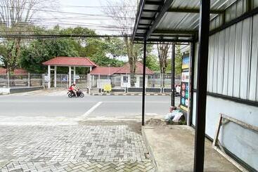 酒店 Reddoorz At Arkana Seturan Pakuwon Mall