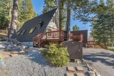 ツーリストアパートメント Dancing Bear By Avantstay Newly Remodeled A Frame In Talmont Access To Lake Tahoe Park Association