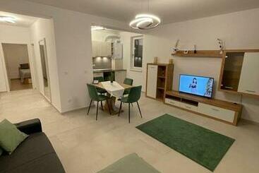 Apartamenty turystyczne Pin Apartaments 1