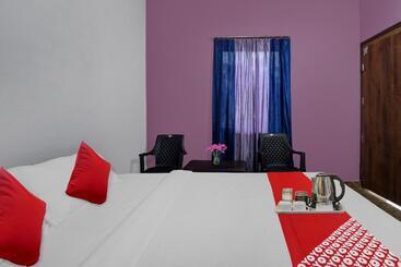 Otel Oyo 92194 Airport Homestay
