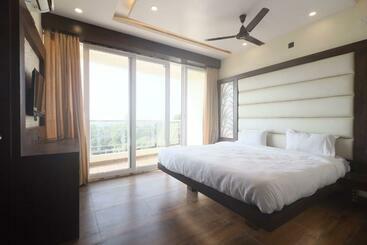 בית מלון כפרי Sohrai Inn