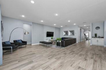 관광객 아파트 Magical Villa 12 Suites 6 Disney Themed Rooms