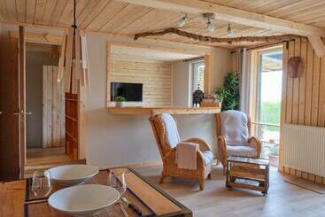 بنسيون La Tanière