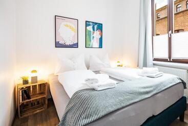 Ko Living Space Am Neuen Theater Altstadt Street Art Design Apartments