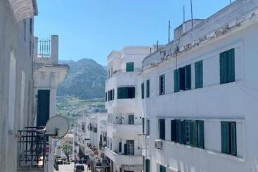 هاستل Aliens Home