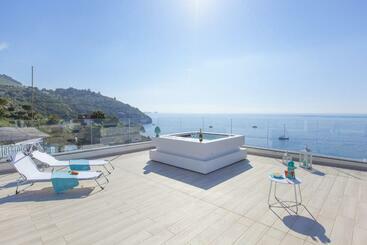 Turistlejligheder Amore Rentals   Villa Neranyum