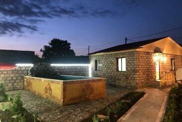 Bed and Breakfast Dzoratun