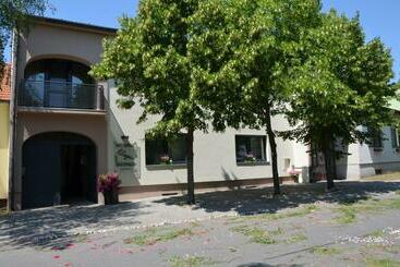 Bed and Breakfast Gästezimmer Klinger Tongisch