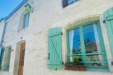 דירות לתיירים Jolie Bergerie Rénovée à 5 Min De Laon