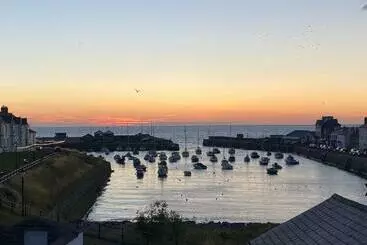 Apartaments turístics Aberaeron Island House   Panoramic Harbour Views