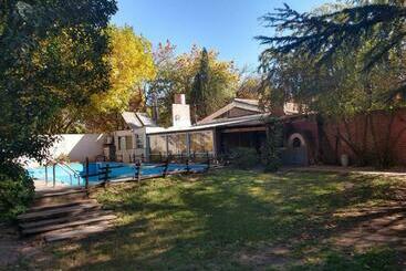 ツーリストアパートメント Departamento En Tierra Malbec