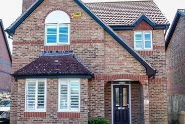 Apartamentos turísticos Seascape 4 Bed Home In Bracklesham Bay