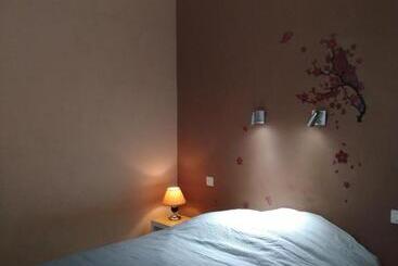 تختخواب و صبحانه Jaubertie Guesthouse