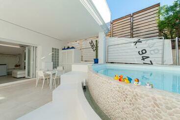 بنسيون Lux B&beach Sardvs Castelsardo