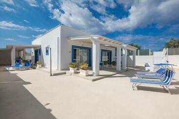 Апарт-отель Brezza Marina