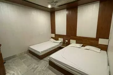 Hotel Oyo 90063 Bishnoi