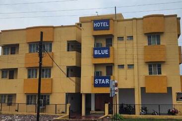 O Pop Hotel Blue Star