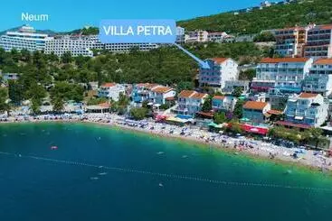 پانسیون Villa Petra