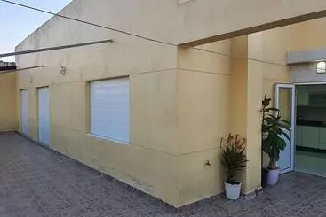 ツーリストアパートメント Familiar Luxury Apartment