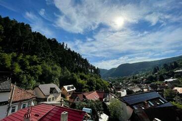 پانسیون Dream House Brasov