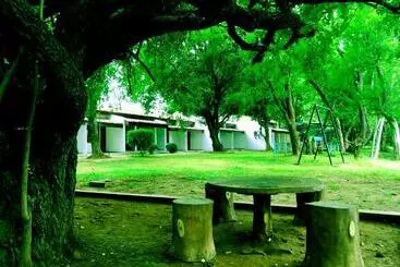 Lomakeskus New Rest House Inn