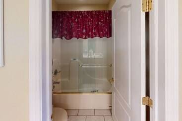 آپارتمانهای توریستها Exquisite Mountain Mansion Entire Home