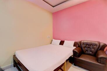 فندق Oyo 89551  Holiday Inn