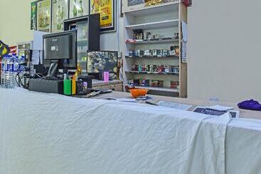 Hotelli Oyo 90544 M&h