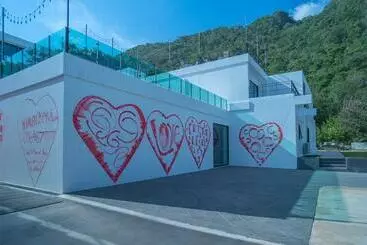 Majatalo Art By Yui House