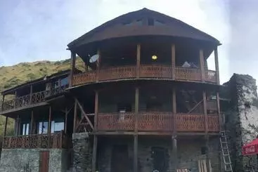 پانسیون Qaldea Resort