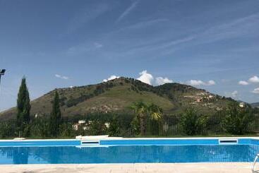 Aparthotel Colle Paciocco