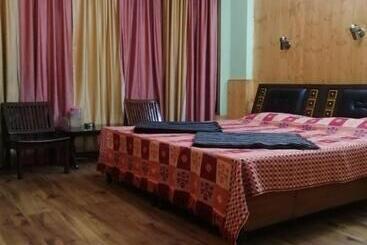 בית מלון כפרי New Gyespa