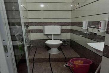 Super Hotel O Friends Inn