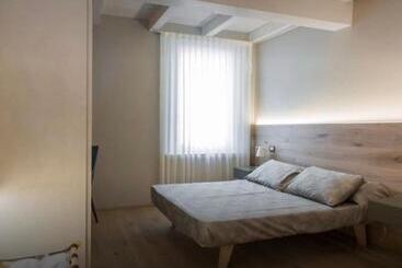 مبيت وإفطار Accademia 21