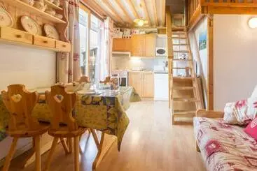 관광객 아파트 Duplex Fonctionnel Sur Les Pistes · Balcon Sud Ouest · Proche Commerces · 5 Pers   Fr 1 181 2501