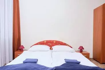 Hotel Retro Lido   Vonyarcvashegy