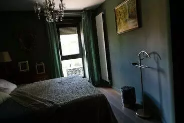 Bed and Breakfast Bois De Chenes House