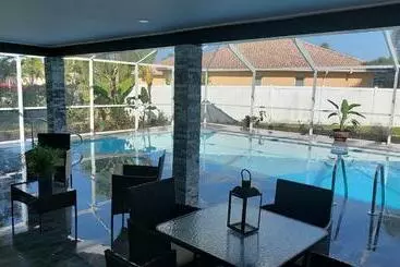Turistihuoneistot Cape Coral Canalfront