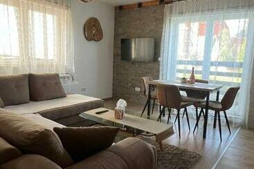 Apartamentos turísticos Iznad Oblaka La3