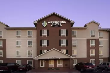 בית מלון כפרי Woodspring Suites Kansas City Lenexa