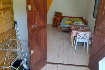 Turistihuoneistot Grand Studio Hibiscus