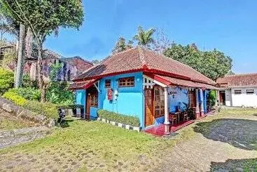 Otel Capital O 91644 Loka Hause