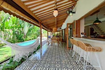 דירות לתיירים Villa Satrisna Canggu