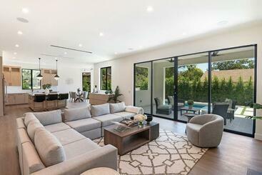 ツーリストアパートメント Villa De Magnolia Modern Design 5 Bed Villa With A Pool