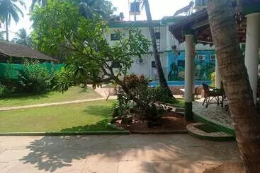 Bed and Breakfast Heaven Goa Guesthouse
